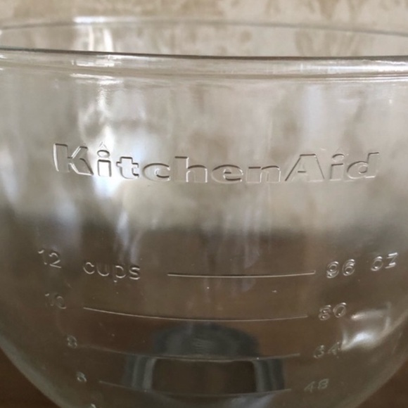 KitchenAid glass mixer bowl - Picture 3 of 8